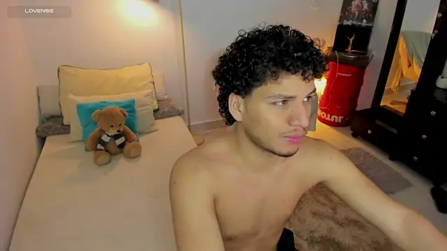 Curlblue online show from September 26, 2025, 12:12 pm