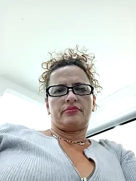 CioniWeiss online show from March 4, 2025, 11:32 pm