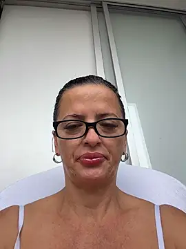 CioniWeiss online show from November 24, 2025, 12:16 pm