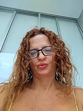 CioniWeiss online show from October 4, 2025, 2:40 pm