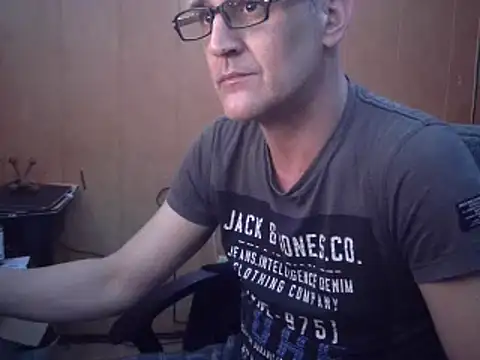 Lia Y PatrickX online show from March 3, 2026, 11:45 pm