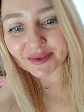 Snapshot of LadyLolyPop_ chatting on March 26, 2026, 9:40 am LadyLolyPop online show from March 26, 2026, 9:40 am