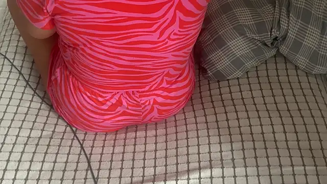 Ceyceys online show from October 6, 2025, 8:04 am