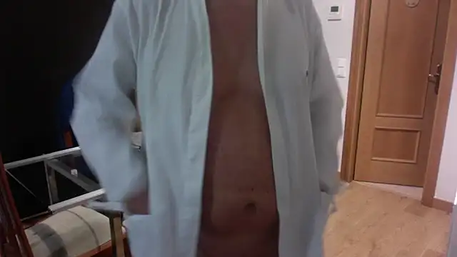 Snapshot of nakedalways999 chatting on December 14, 2024, 11:07 am nakedalways999 online show from December 14, 2024, 11:07 am