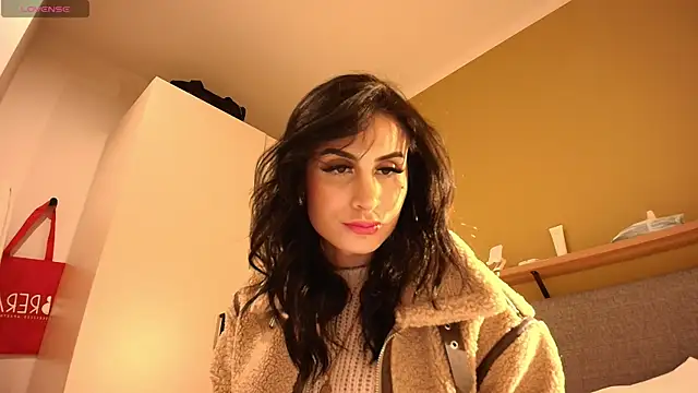 goddess dollxxx online show from October 4, 2025, 11:28 pm