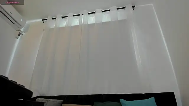 lexyfyre online show from May 6, 2026, 11:58 am