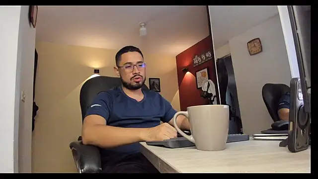 Snapshot of thesexlawyer1 chatting on December 17, 2025, 3:00 am thesexlawyer1 online show from December 17, 2025, 3:00 am