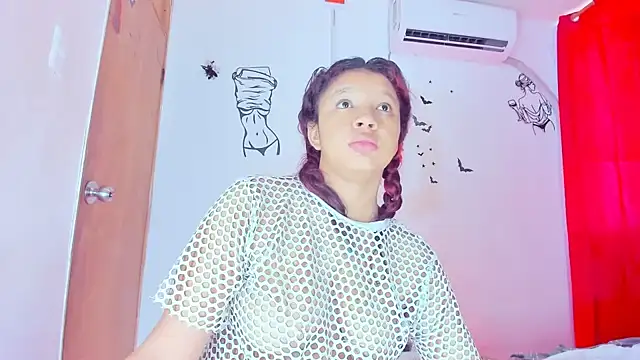 Emily Coper18 online show from January 18, 2026, 2:09 pm