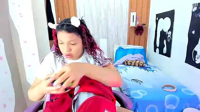 Emily Coper18 online show from July 17, 2026, 2:03 pm