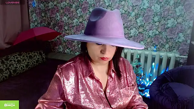 Julia-ru online show from December 13, 2025, 9:32 pm