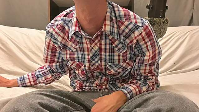 joeiandola online show from October 19, 2025, 9:28 pm