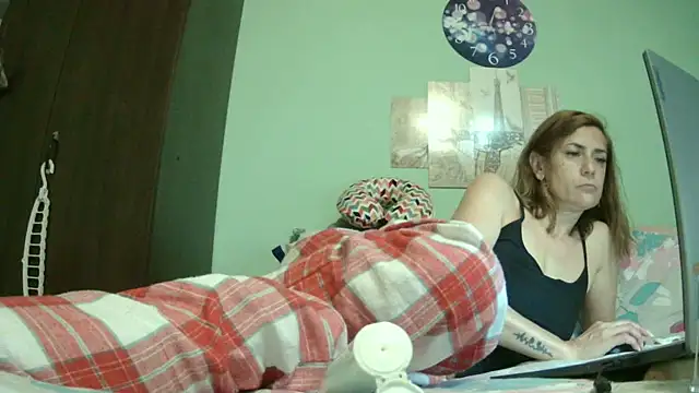 Snapshot of SexyGioconda chatting on June 17, 2026, 8:36 am SexyGioconda online show from June 17, 2026, 8:36 am