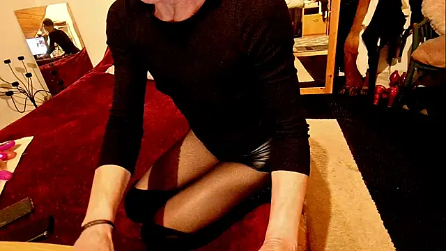 Hot Colettte online show from November 20, 2025, 8:31 pm