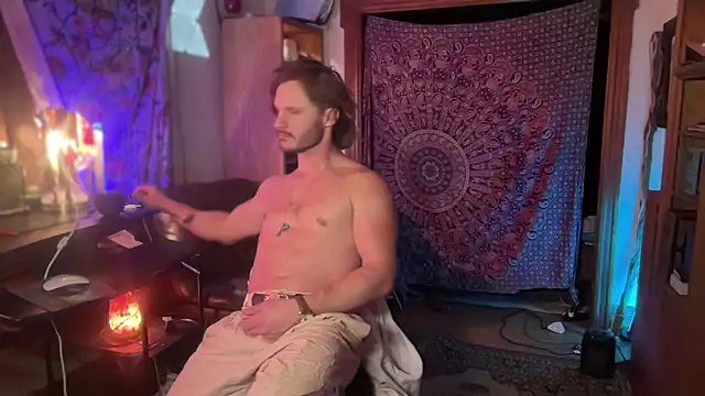 Snapshot of CowboyZuhly chatting on January 10, 2026, 7:25 am CowboyZuhly online show from January 10, 2026, 7:25 am