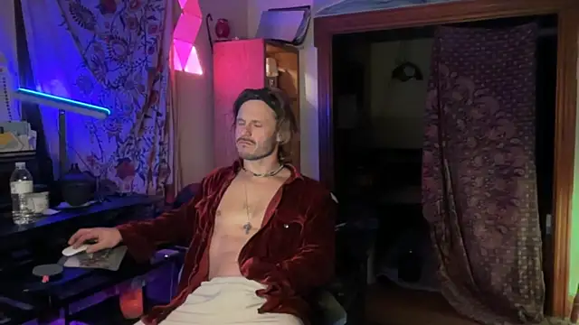 Snapshot of CowboyZuhly chatting on January 15, 2026, 6:06 am CowboyZuhly online show from January 15, 2026, 6:06 am