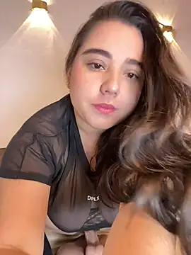 LunaGil1 online show from March 15, 2026, 1:18 pm