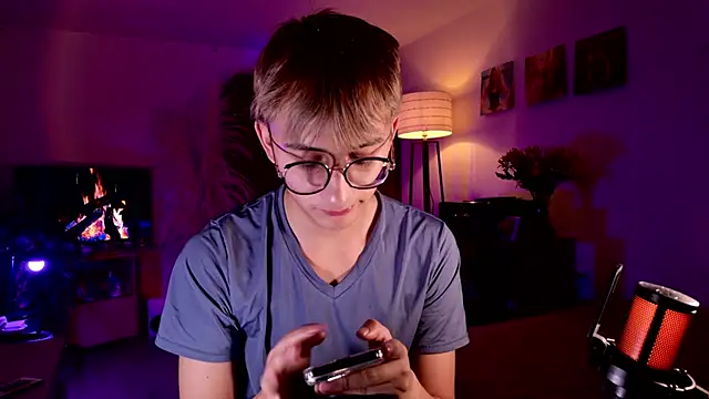 Mr evan1 online show from September 18, 2025, 3:26 pm