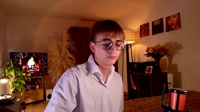 Mr evan1 online show from September 12, 2025, 12:49 pm