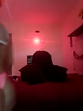 Escarlate4you  online show from September 20, 2025, 11:37 am