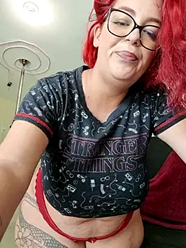 Snapshot of Escarlate4you_ chatting on August 8, 2026, 12:56 pm Escarlate4you online show from August 8, 2026, 12:56 pm