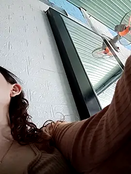 Ana love2000 online show from September 13, 2025, 3:17 am