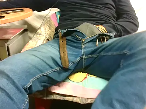 Giulio35 Pika online show from October 30, 2025, 4:59 pm