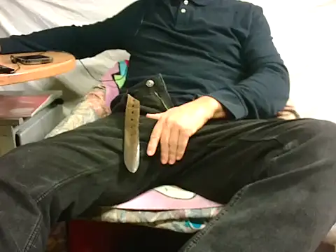 Giulio35 Pika online show from December 4, 2025, 4:17 pm