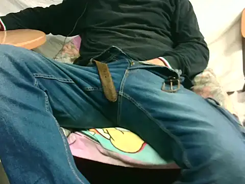 Giulio35 Pika online show from October 13, 2025, 7:37 pm