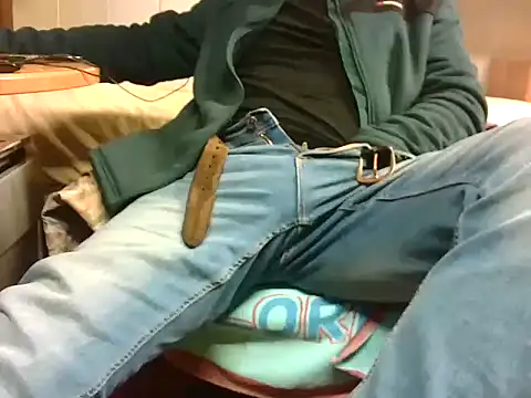 Giulio35 Pika online show from March 19, 2026, 2:17 pm