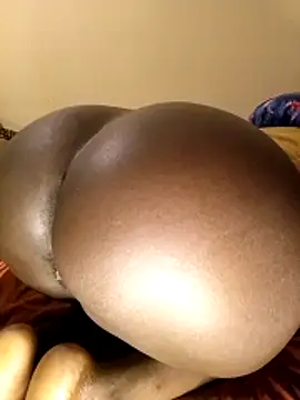 Misskhalifa  online show from December 20, 2025, 12:13 am