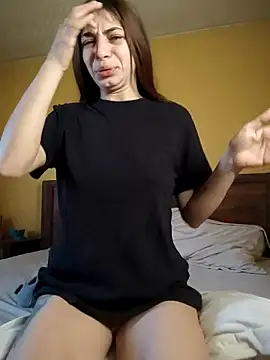 Snapshot of AntoniaHottie chatting on March 8, 2026, 9:12 am AntoniaHottie online show from March 8, 2026, 9:12 am