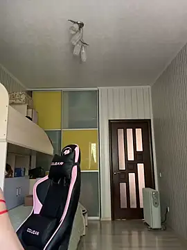 Julietta a online show from October 14, 2025, 7:31 am