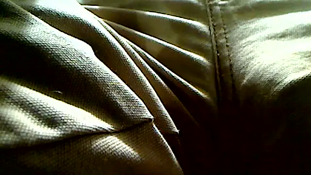 markluvskitty online show from October 21, 2025, 12:37 pm