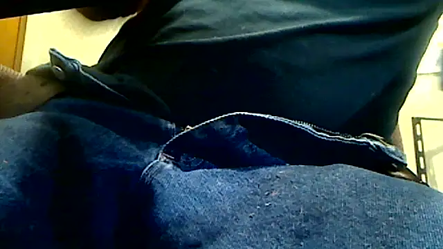 markluvskitty online show from September 18, 2025, 4:21 pm