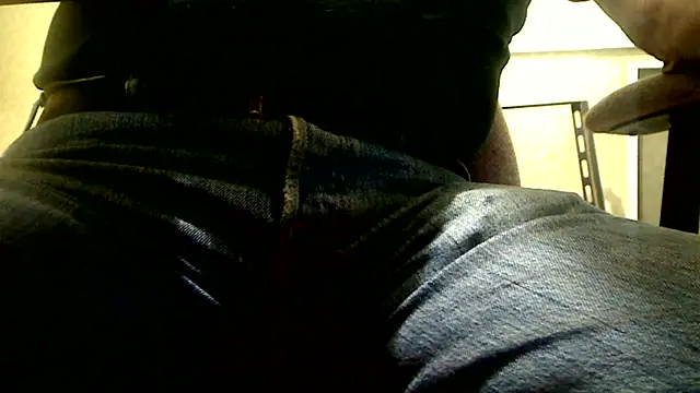 markluvskitty online show from October 3, 2025, 12:50 pm