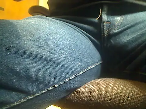 Snapshot of markluvskitty chatting on June 19, 2026, 12:44 pm markluvskitty online show from June 19, 2026, 12:44 pm