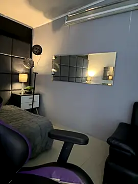 CHERRYY BOMB  online show from September 10, 2025, 5:45 pm