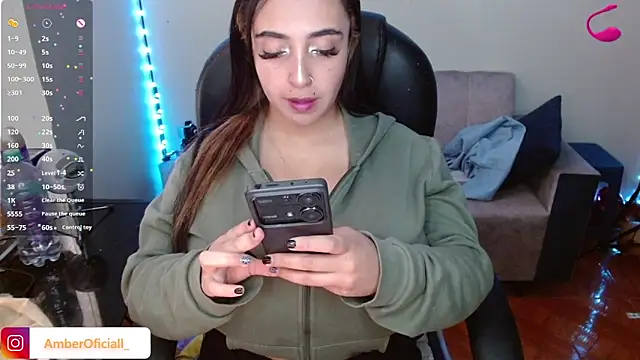 Snapshot of AmberGoddess_ chatting on June 14, 2026, 5:58 pm AmberGoddess online show from June 14, 2026, 5:58 pm