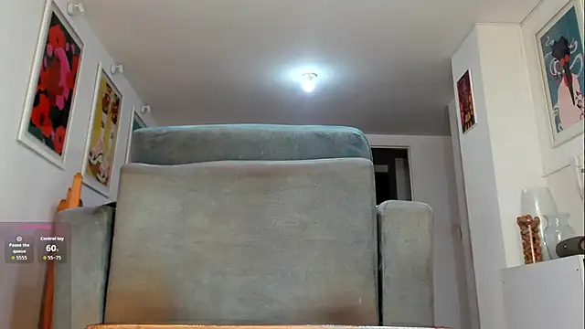 Alexxis-333 online show from September 21, 2025, 6:46 pm