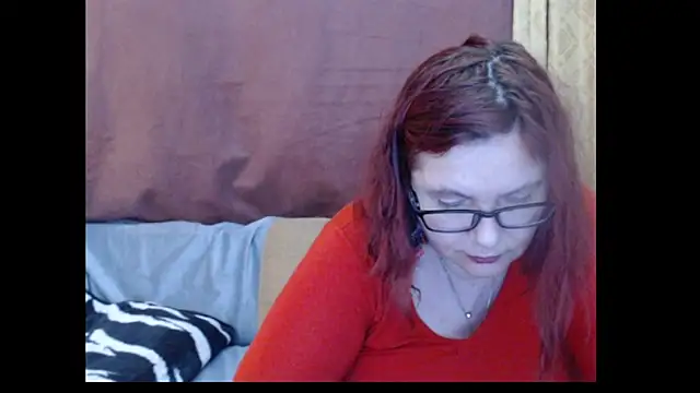 Snapshot of PlayfullMature chatting on May 20, 2026, 3:53 pm PlayfullMature online show from May 20, 2026, 3:53 pm