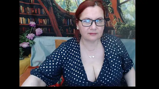 Snapshot of PlayfullMature chatting on June 10, 2026, 6:53 pm PlayfullMature online show from June 10, 2026, 6:53 pm