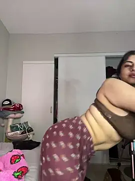 ThickerThanYoBitch online show from January 19, 2025, 8:29 am