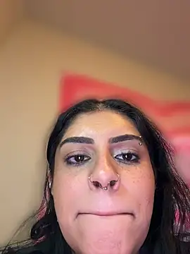 ThickerThanYoBitch online show from June 27, 2026, 5:08 pm