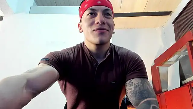 aquiles 51 online show from October 7, 2025, 8:54 pm