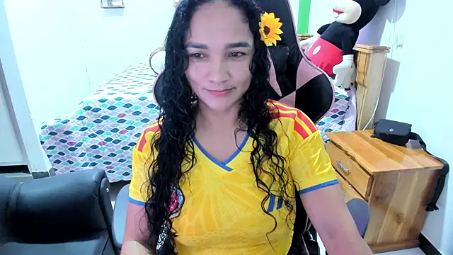 rayza mature 154 online show from June 7, 2026, 6:35 pm