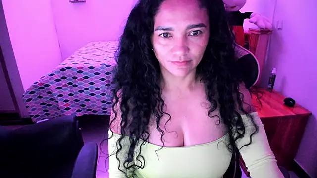 rayza mature 154 online show from June 6, 2026, 4:34 pm