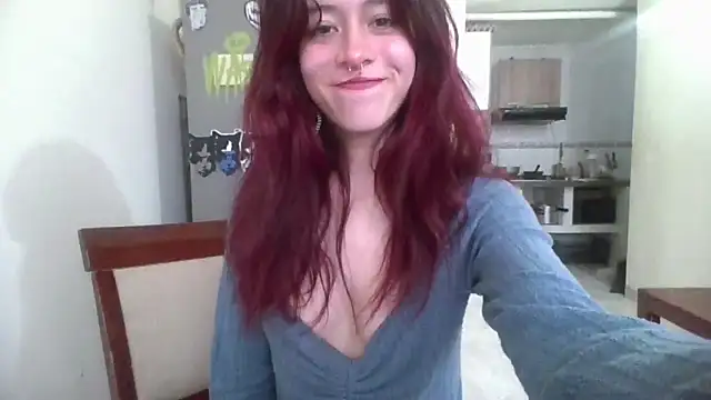 SuzzyyM online show from February 13, 2025, 9:27 pm