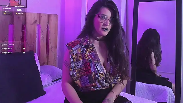 emily amaya online show from May 15, 2026, 8:18 pm