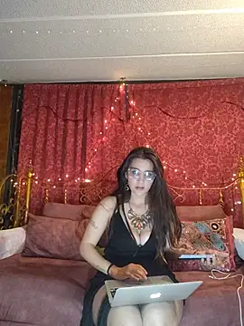 emily amaya online show from May 26, 2026, 11:36 pm