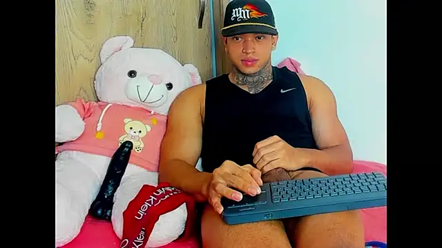 Stiven collins online show from October 22, 2025, 11:42 am